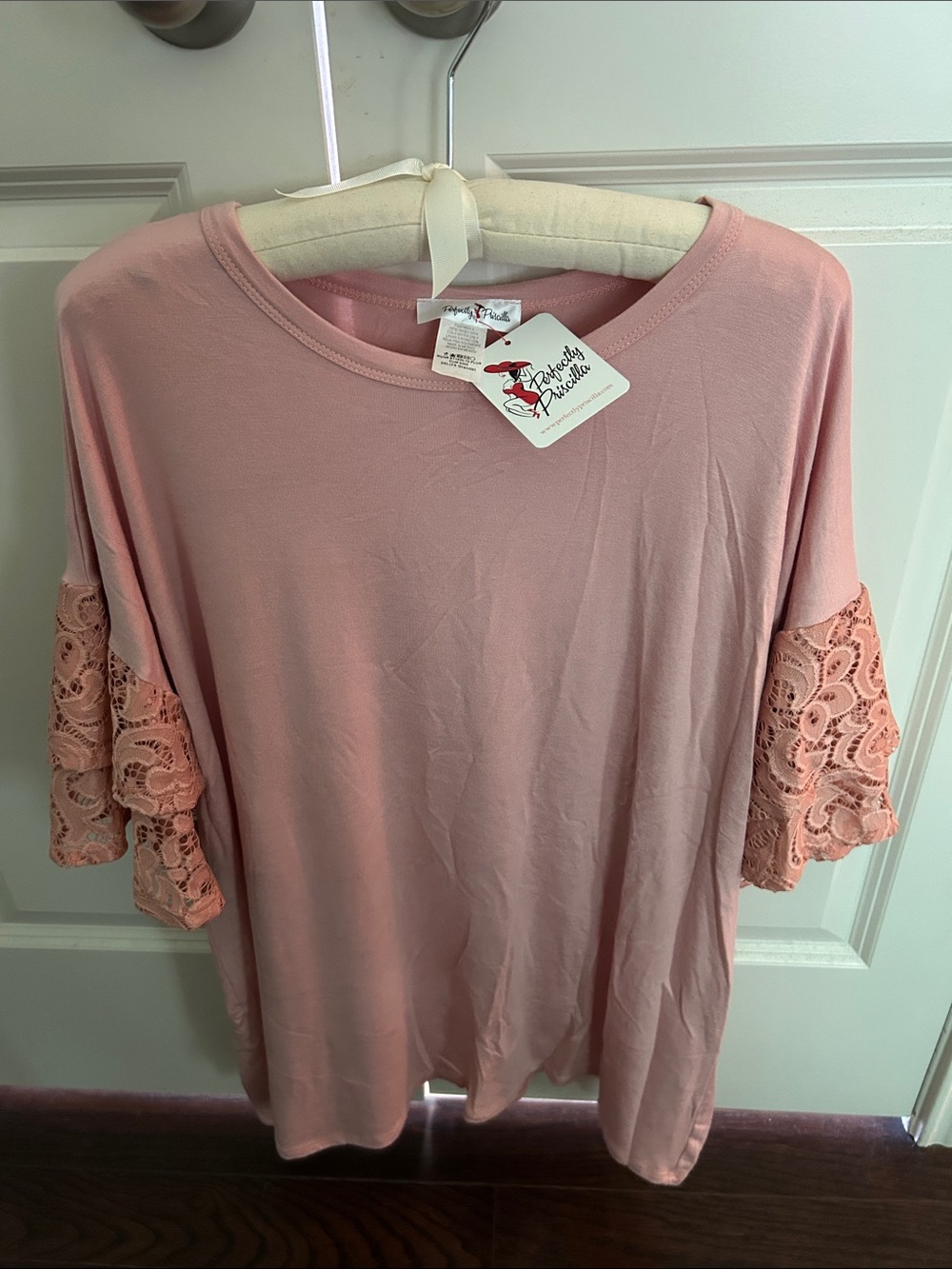 Wendy Bellissimo Blush Lace-Sleeve Tunic